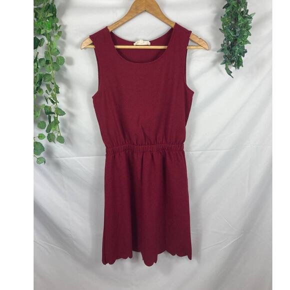 CRESCENT STITCH FIX Carisma burgundy scallop dress - Picture 1 of 6